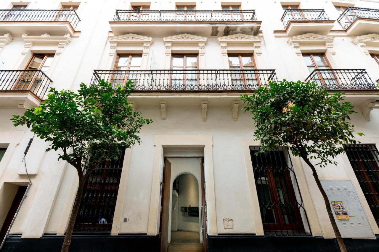 Cathedral Apartment, Upper Floor Apartment Севилья Экстерьер фото
