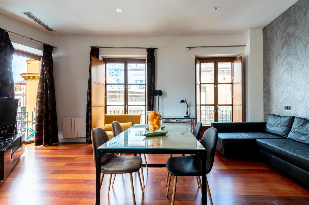 Cathedral Apartment, Upper Floor Apartment Севилья Экстерьер фото
