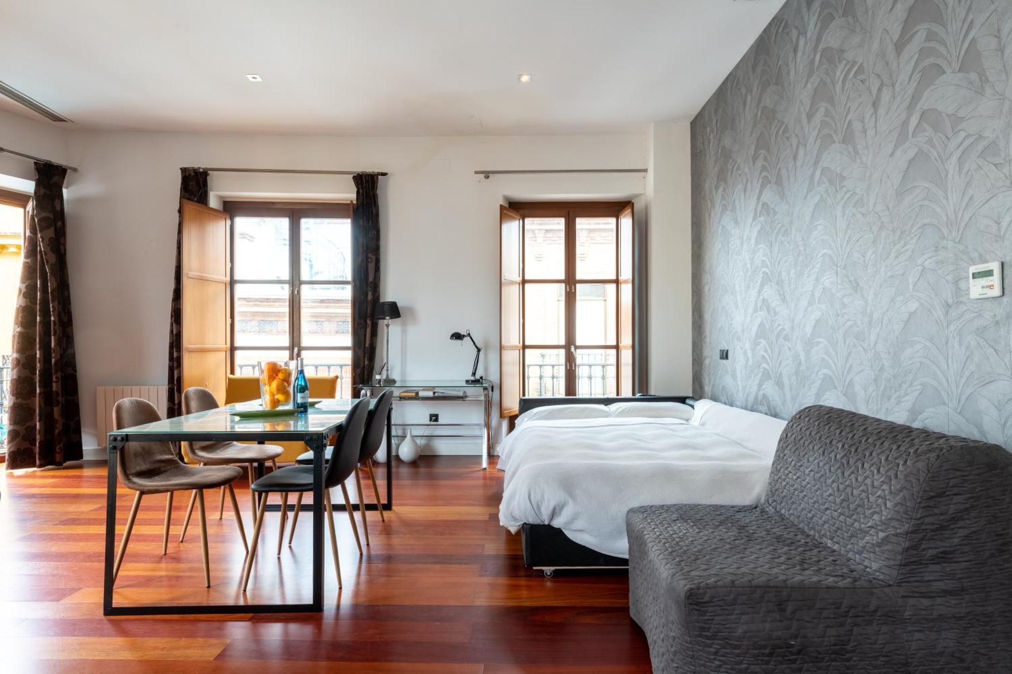 Cathedral Apartment, Upper Floor Apartment Севилья Экстерьер фото